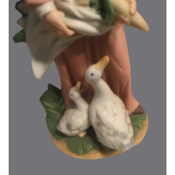 HOMCO Ceramic Figurine Of Woman With Corn & Ducks 1477 - Picture 3 of 8